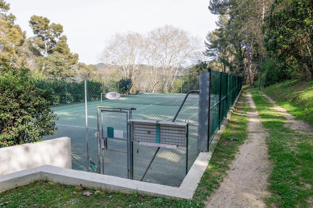 Domaine Des Palmiers - Piscine- Parking - Tennis - Clim カンヌ エクステリア 写真