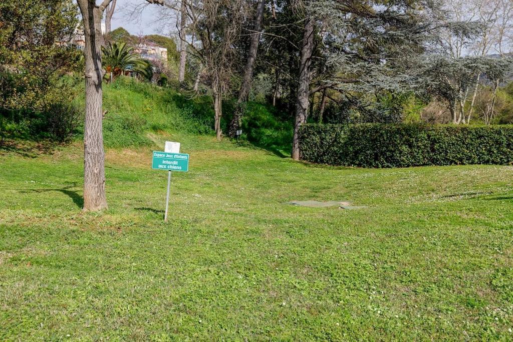 Domaine Des Palmiers - Piscine- Parking - Tennis - Clim カンヌ エクステリア 写真